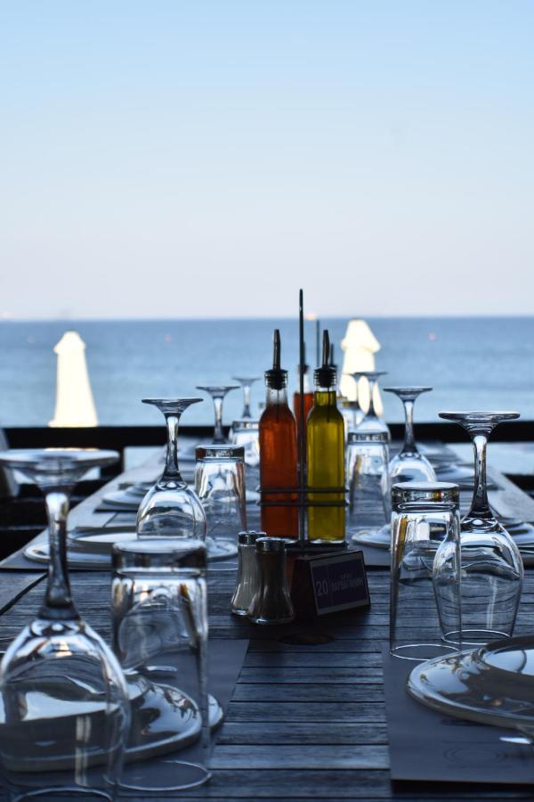 Andreas & Melanie Beach Hotel Governors Beach Exterior foto